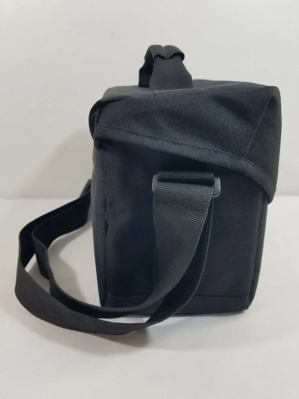 Canon Black Camera Bag With Adjustable Strap & Padded Interior For Cameras